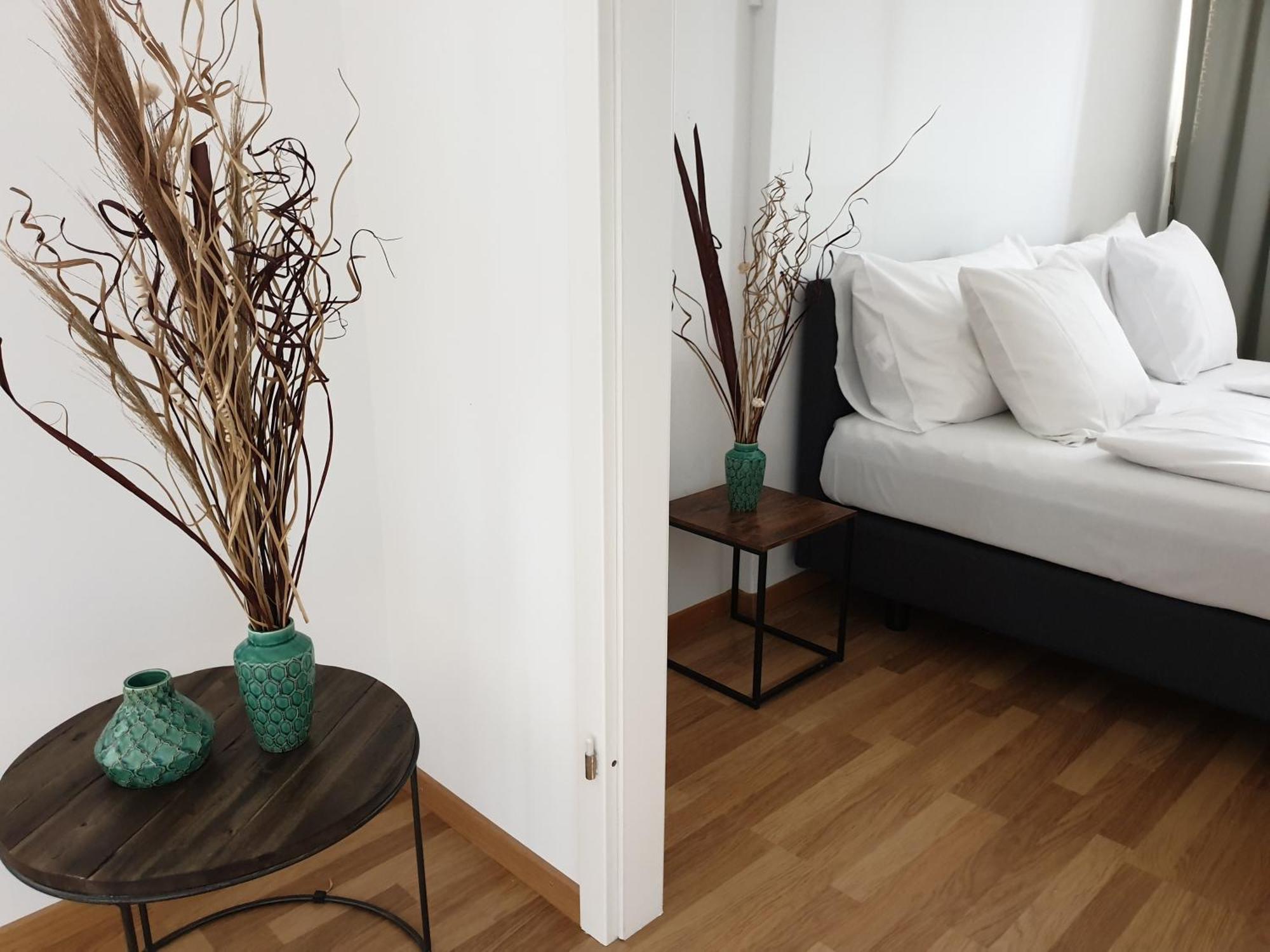 Hotel Baeren Sigriswil Oda fotoğraf
